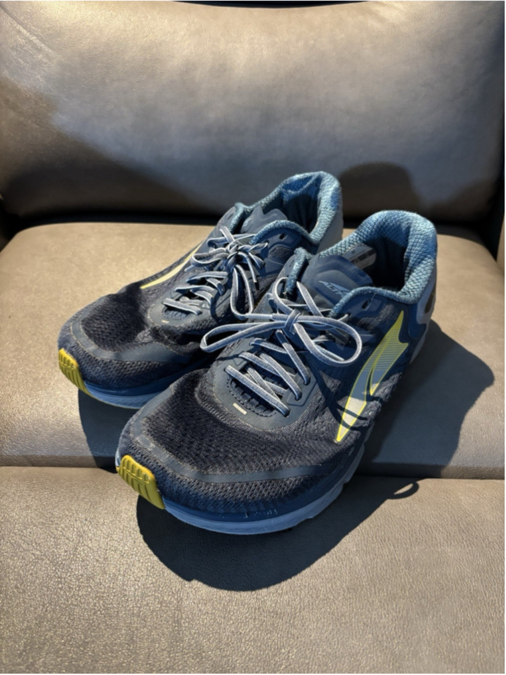 GUC Altra Torin 5 Men’s Sz 9.5 Majolica Blue Mesh Lightweight Road Running Shoes